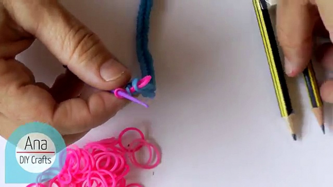 DIY crafts : Spiral Rubber Band Bracelet (without loom) - Ana | DIY Crafts