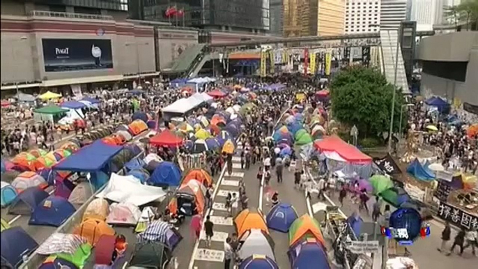 VOA连线：香港抗议者宣布推迟“广场投票”