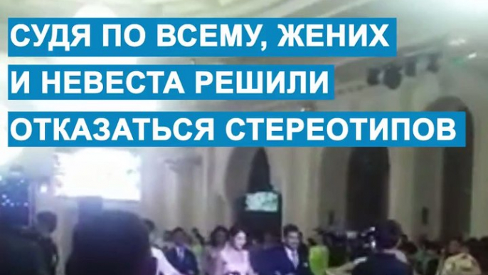 На Казахстанской свадьбе жених и невеста вышли под гимн Реал Мадрида