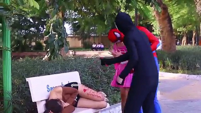 Spiderman Makeup on Nates Frozen Elsa Spiderman vs Pink Spidergirl Pranks Fun Superhero Baby #2