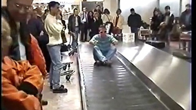 AEROPORT (REMI GAILLARD)