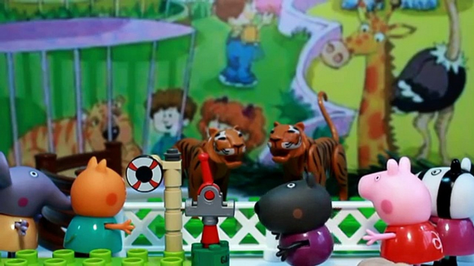 PATRULLA CANINA salva a PEPPA PIG de los LEONES ZOO PAW PATROL toys PUPS español PATRULLA CACHORROS