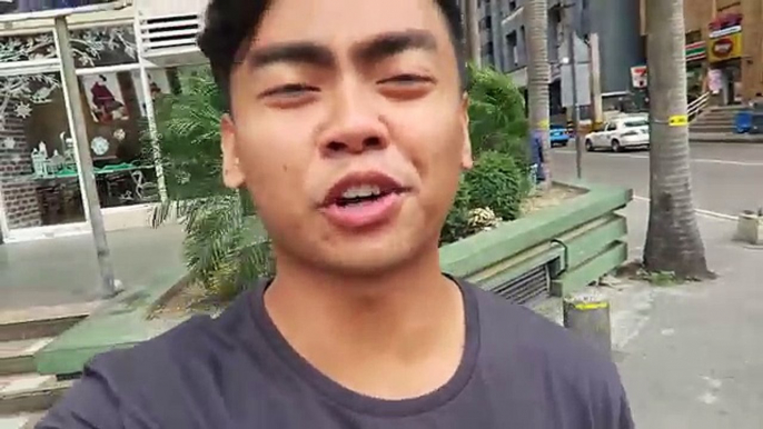 CROSSING THE STREET WITH EYES CLOSED | Philippines Trip Part 3