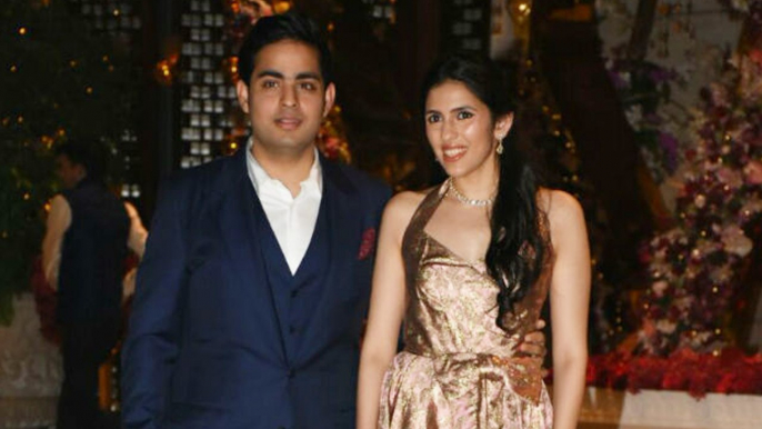 Akash Ambani & Shloka Mehta ENGAGEMENT on this Date, Digital Invitation Card goes Viral । FilmiBeat