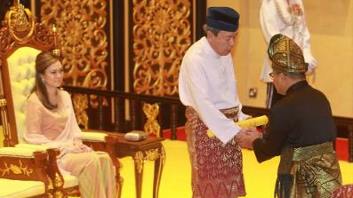 Amirudin Shari sworn in as new Selangor MB