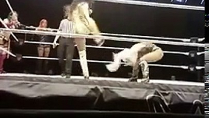 IIconics (Billie Kay and Peyton Royce) and Lana vs Asuka, Naomi & Becky Lynch - WWE Laredo June 4th 2018