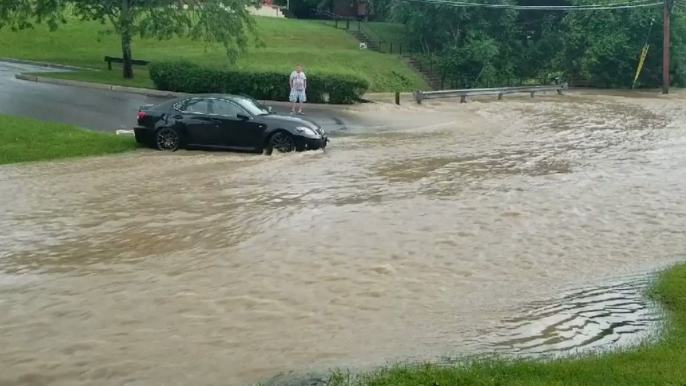 Torrent of Floodwater Poses Problems for Pittsburgh Motorists