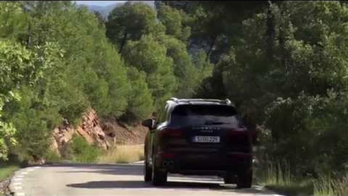 The new Porsche Cayenne S Driving Video | AutoMotoTV