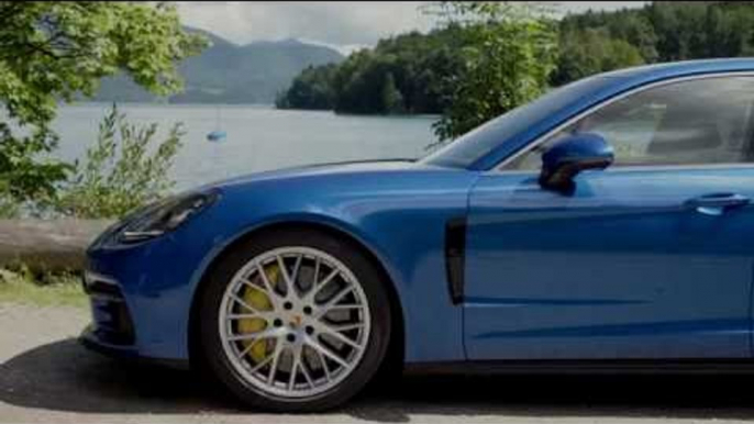 Porsche Panamera 4S Exterior Design in Blue | AutoMotoTV