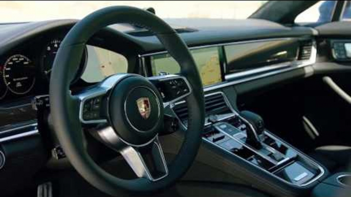 Porsche Panamera 4 E-Hybrid - Interior Design in Sapphire Blue Trailer | AutoMotoTV