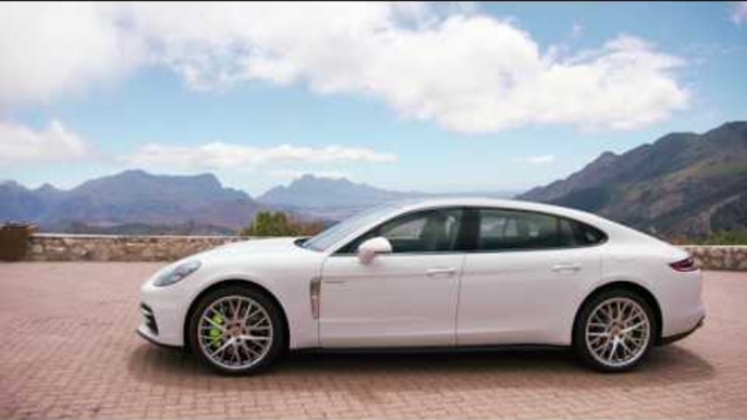 Porsche Panamera 4 E-Hybrid Executive - Carrara White Exterior Design | AutoMotoTV