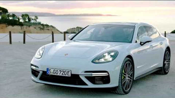 Porsche Panamera Turbo S E-Hybrid Sport Turismo in Carrara White Metallic Design Hybrid Trackdays