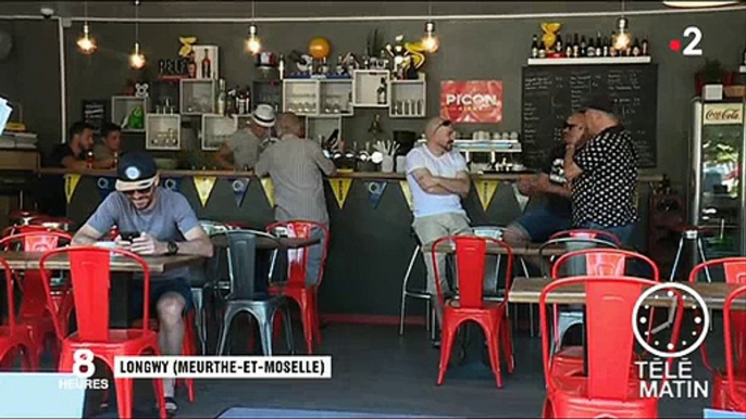 Allez les bleus! Belgique ou France? A la frontière franco-belge, les supporters sont partagés -Regardez