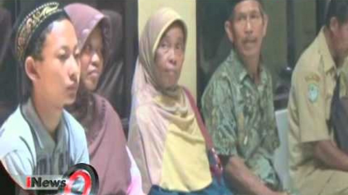 Ada Anggota Polri Yang Membiarka Penyiksaan Salim Kancil Dan Tosan ? - iNews Pagi 01/10