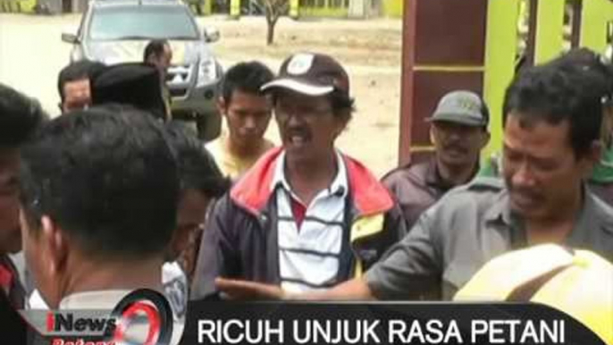 Tolak Proyek Sarana Air Bersih, Unjuk Rasa Petani Di Polewali Mandar Ricuh - iNews Petang 16/10