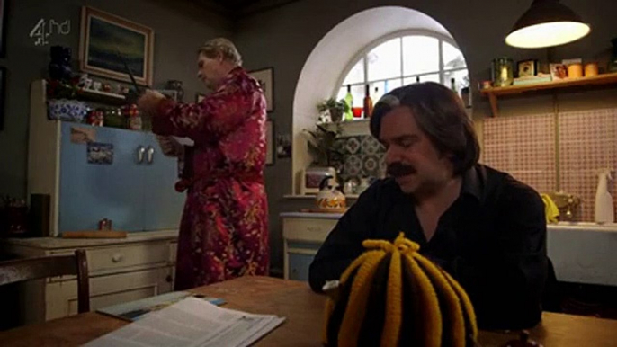 Toast of London S01E06