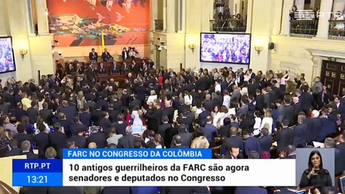 Dez antigos guerrilheiros da FARC são agora senadores e deputados no Congresso