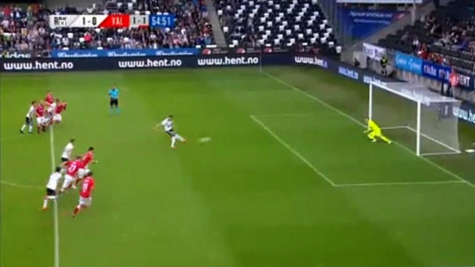 Nicklas Bendtner Penalty) Goal -  Rosenborg vs Valur 1-0  18/07/2018