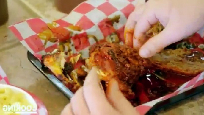 Big Bad BBQ Brawl S03xxE07 BBQ Chicken and Biscuits