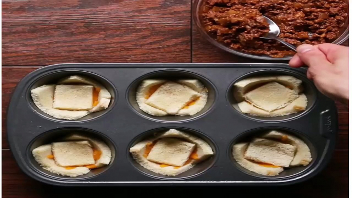 Grilled Cheese Sloppy Joe Cups