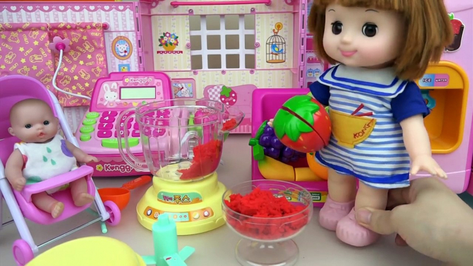 Baby doll color juice maker and surprise eggs toys baby doli kitchen play