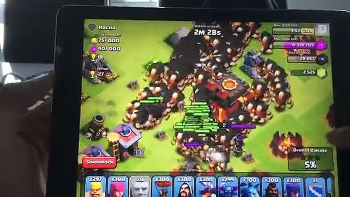 Clash of clans   300 Golems & 300 Giants mass Gameplay