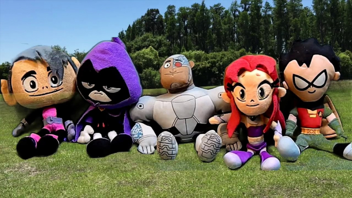 Teen Titans Go! Play Tag Under Ravens Spell Robin, Starfire, Beast Boy, Cyborg