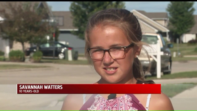 Neighbors Call Cops on Girl Selling Cookies