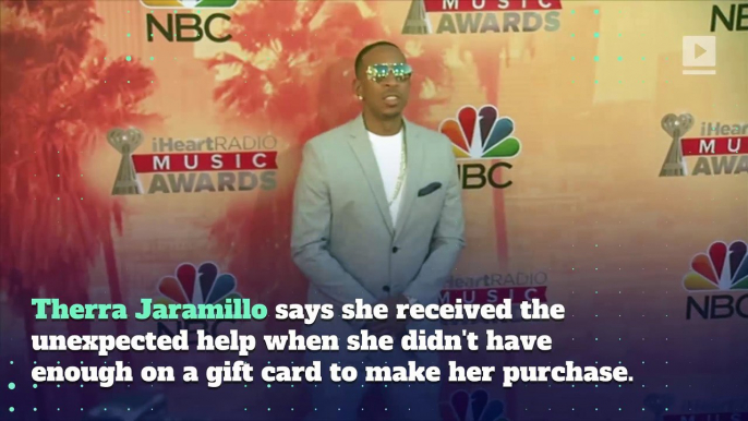 Ludacris Buys Groceries for Woman at Atlanta Whole Foods