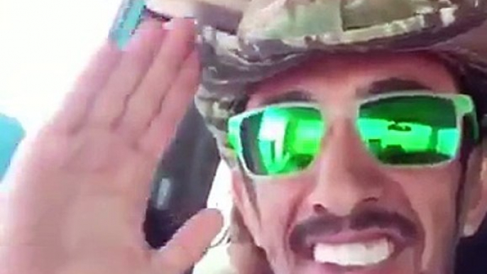 أول سائق رالي سعودي أصم يوثق لقاءه بالأمير محمد بن سلمان