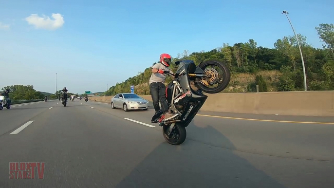 INSANE Motorcycle WHEELIE On Highway Street Bike STUNTS Video 2018 MOM Ride