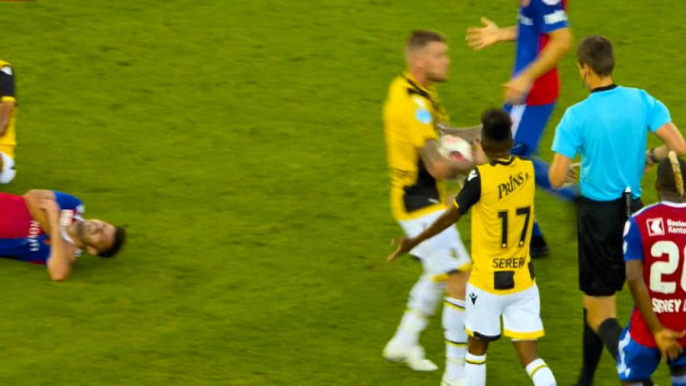 Chelsea loanee Clarke-Slater sent off for Vitesse