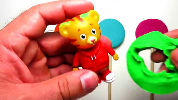 Play doh Lollipops Paw Patrol Angry Birds Daniel Tiger Teletubbies Surprise paletas de pla