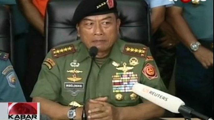 Panglima TNI Beri Apresiasi Tim Penyelam TNI AL Evakuasi Ekor AirAsia