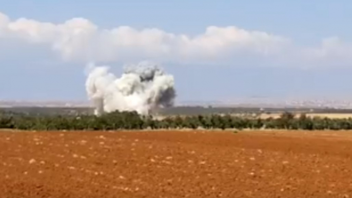 Warplanes Carry Out Airstrikes on Hama Town, Local Reports Say