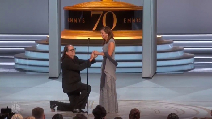 Glenn Weiss demande en mariage sa femme lors des Emmy Awards 2018