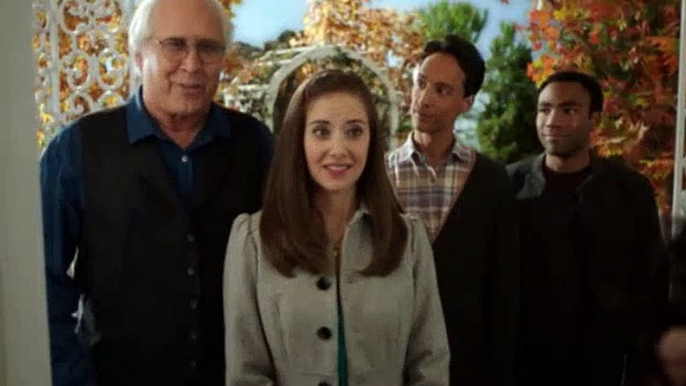 Community S04E05 - Cooperative Escapism in Familial Relations