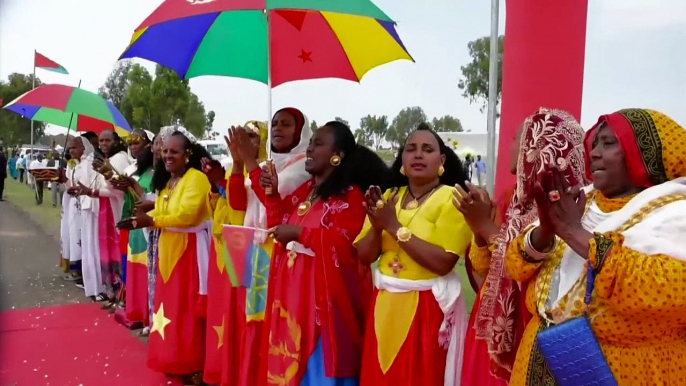 Joyous scenes as Ethiopia-Eritrea border opens