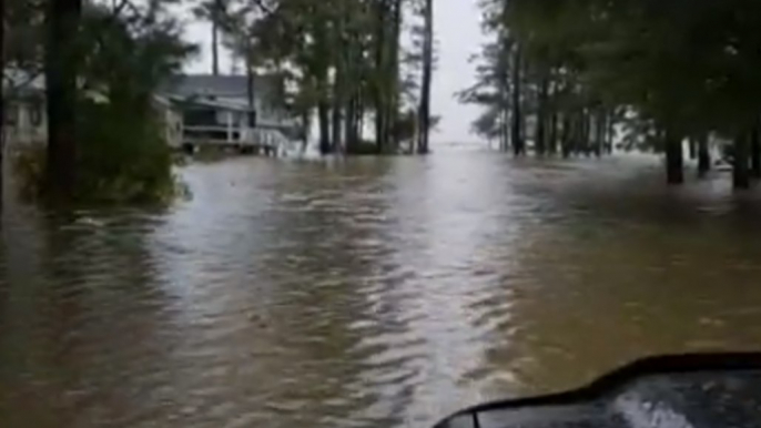 Hurricane Florence Brings Severe Flooding to Kennels Beach