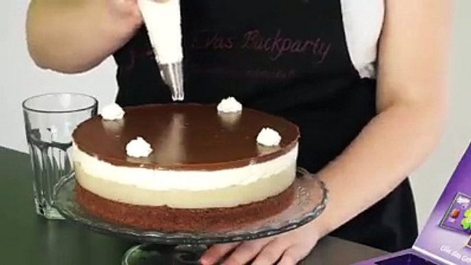 Ein Dessert mit Herz gewünscht? Die Milka Herzen Torte von Evas Backparty Seite wäre da vielleicht das Richtige ZUM REZEPT