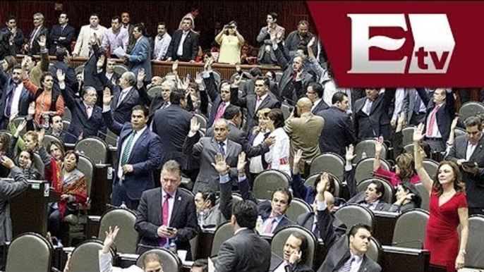 Diputados aprueban la Ley de Ingresos para 2014 / Titulares, con Atalo Mata