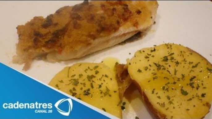 Receta para preparar pescado rostizado en pan con ajo. Receta de pescado / Pescado rostizado