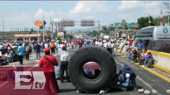 Normalistas exigen la aparición de estudiantes de Ayotzinapa / Nacional