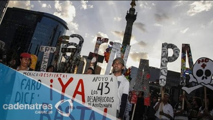 Llega la tercer mega marcha al Zócalo; piden la aparición de los normalistas