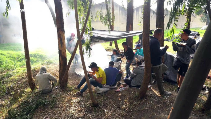 Video shows daily life of Venezuelan migrants in makeshift campsite in Colombia