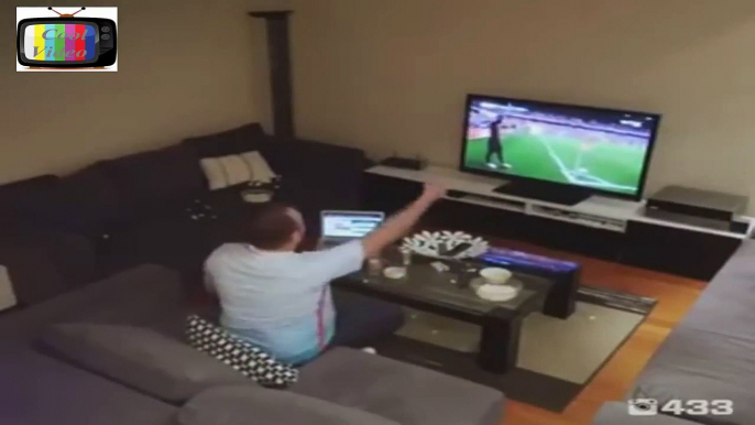 Girlfriend Pranks Turkish Soccer Fan Boyfriend With Invisible Clicker & his reaction was smashes TV
