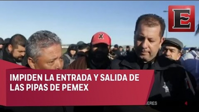 Bloquean estación distribuidora de Pemex en Baja California