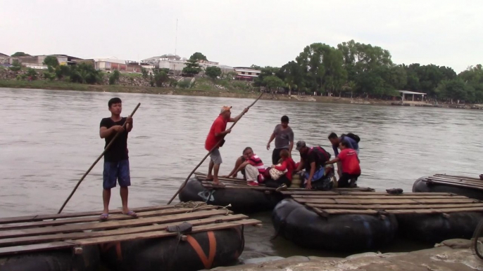 México busca encauzar el desafío de la caravana de migrantes hondureños