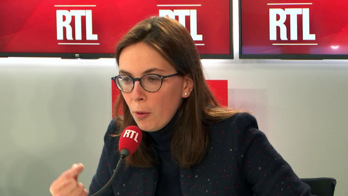 "Le choix que nous faisons, c'est de baisser massivement les impôts sur le travail"