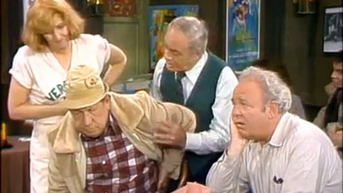 Archie Bunker's Place S1 E15 - Barney's Lawsuit